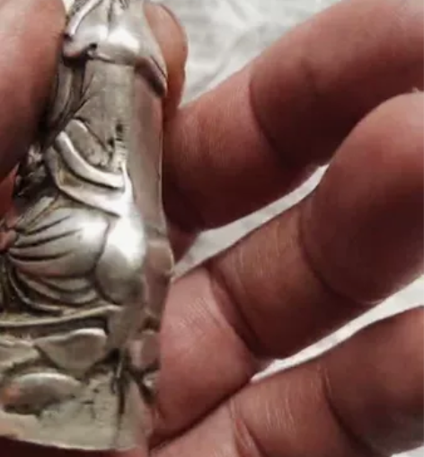 老银的小观音摆件一个，家里以前买的，收藏有...