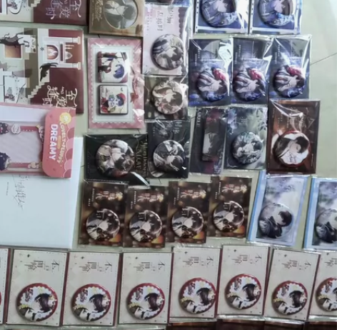 出恋与制作人单人set 不可直拍 借tag...