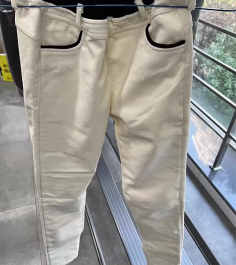 白色加绒全新未穿过，小码，铅笔裤有弹性，7...