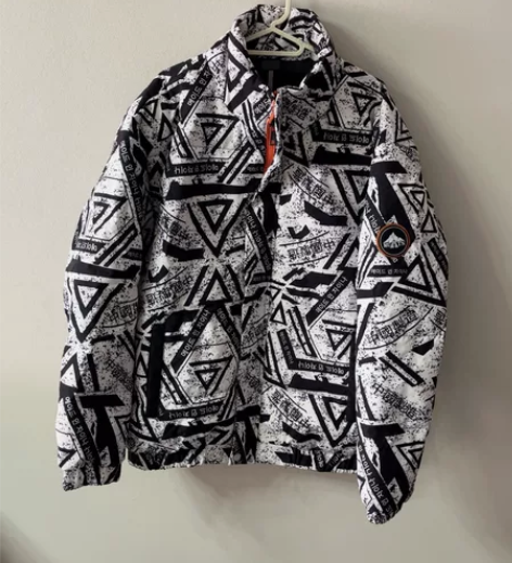 男士羽绒服九成新胸围124衣长71 感兴趣...