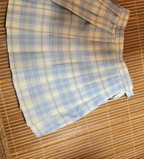 jk群 这个很好看！超级显白 好像叫什么白...