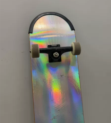 DBH滑板 加了防撞条，双翘 动作轮300...