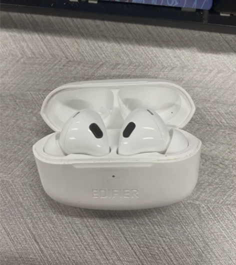 出漫步者lollipodspro耳机，右耳...