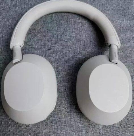 低价出售正版国行索尼WH-1000xm5蓝...