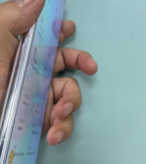 魅族17独角兽白 8+128g，都是带套带...