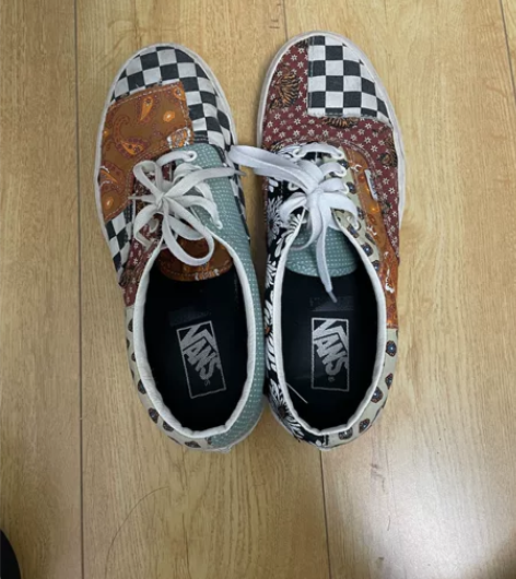 vans腰果花42.5码正品380多购入下...