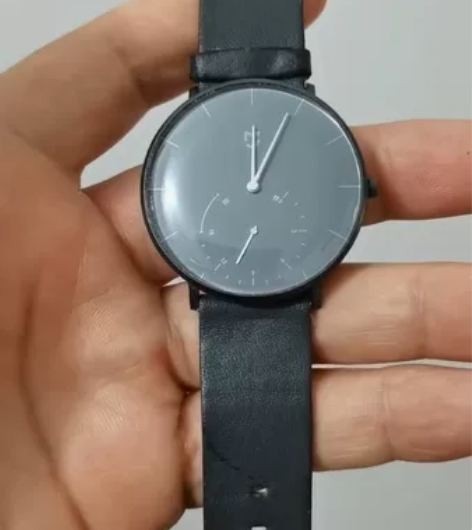 米家石英手表，可以走时，时间和功能不会操作...