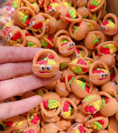 批，独家款芝麻街水果篮子 100起批，标价...