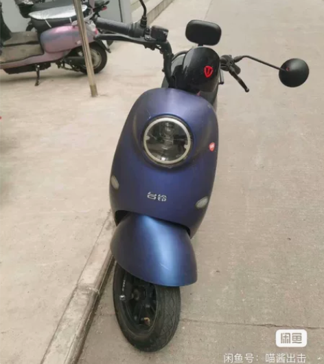 个人台铃电动车车，不是车商，有牌照，送雨衣...