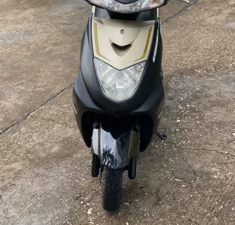 二手摩托车 雅马哈电喷迅鹰125cc摩托车...