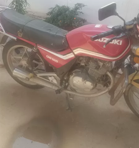 铃木摩托车处理 感兴趣的话点“我想要”和我...