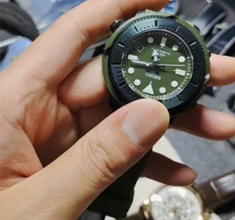 精工小罐头玩具表，做工不错，夜光很亮，成色...