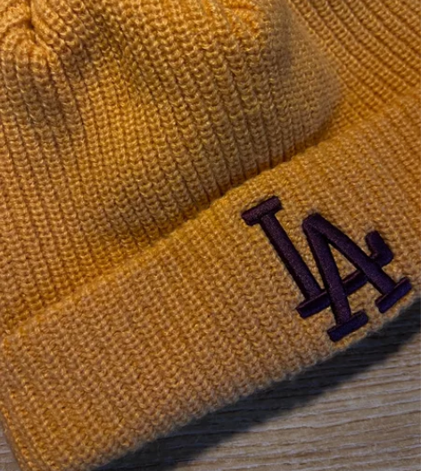 MLB毛线帽 九九新 保正！！！ 感兴趣的...