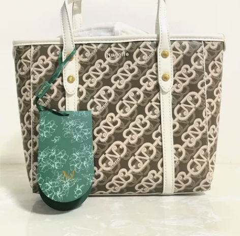 纽芝兰 NUCELLE 时尚老花动物挂饰 ...