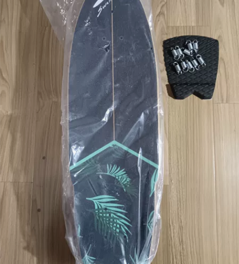 迪卡侬陆冲滑板，买来只滑过一次，之前买的时...