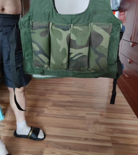 出售沙背心20斤左右，质量很好，本人年轻时...