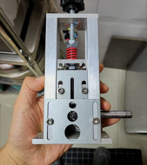 全新包邮！剥线机小型手摇废铜线家用废旧电线...