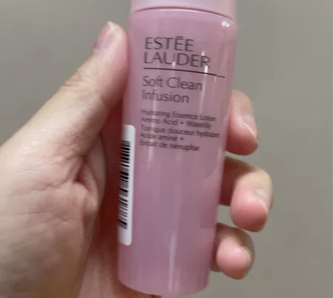 雅诗兰黛粉水50毫升，1个包邮直接拍，10...