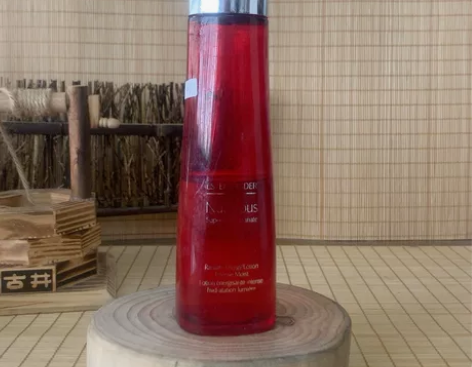 雅诗兰黛红石榴精华水200ml 余量：50...