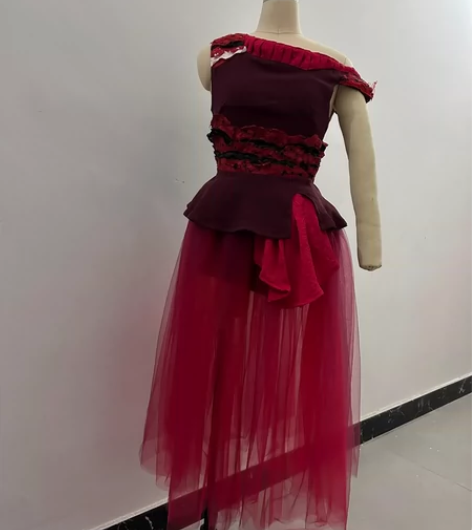 服装设计的同学们看过来～ 出售服装设计专业...