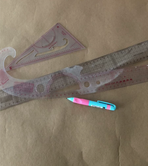 专业服装设计制版，可承接手绘电绘结构图、效...