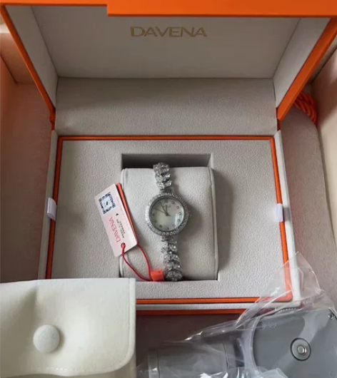 全新手表，刚买的。 感兴趣的话点“我想要”...