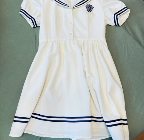 出一条玲玖的日系学院风小裙裙 小裙裙其实超...