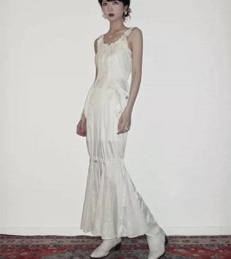 Bloomnana原创无袖连衣裙运动风法式...