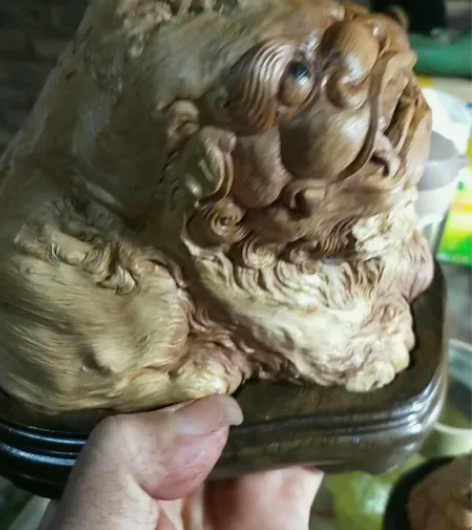 荔枝木狮子香炉 感兴趣的话点“我想要”和我...