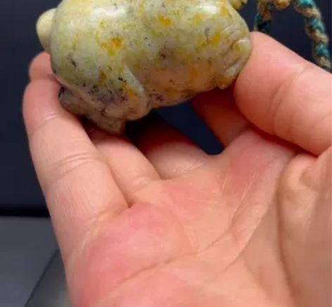 段树林河磨玉玉化皮手工雕刻唐马手把件,摆件...
