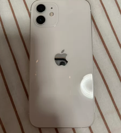 出一个以前用的iphone12，线下苹果店...