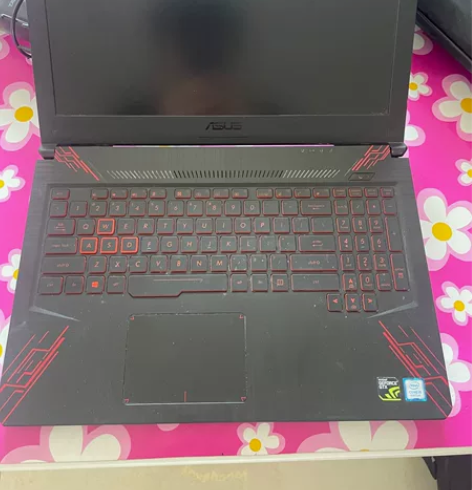 华硕飞行堡垒5 成色如图所示 显卡：GTX...