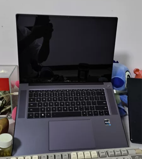 ?华为matebook16S 22款i7-...