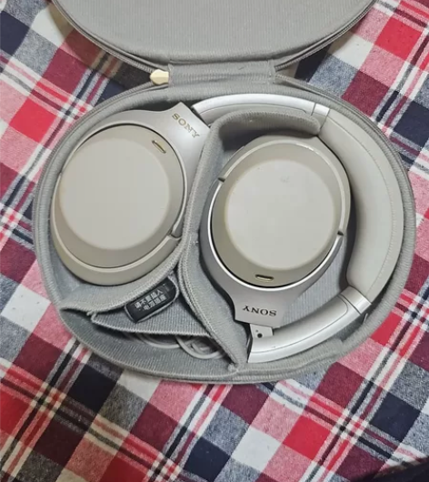 索尼WH-1000XM3头戴式无线蓝牙降噪...