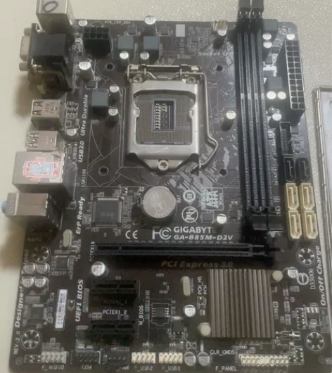 电脑主板技嘉b85md2v主板+带挡板，包...