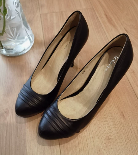 牛皮37码穿过一次九五成新防水台高跟 断舍...