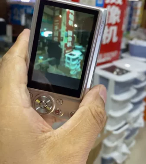 卡西欧Z100相机。成色如图实拍。功能全好...