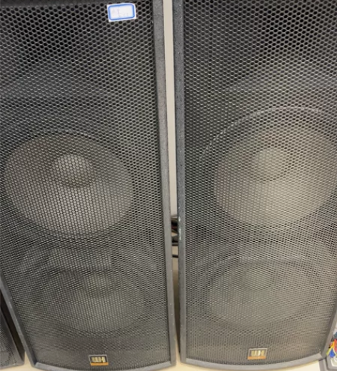 几乎全新双十五寸音箱一对，户外演出婚庆，舞...