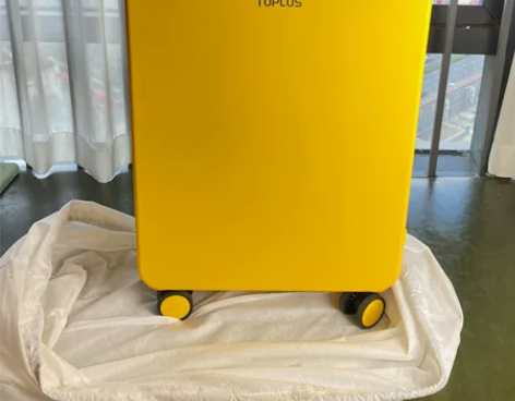 95成新途加24寸旅行箱，限量版颜色 只使...