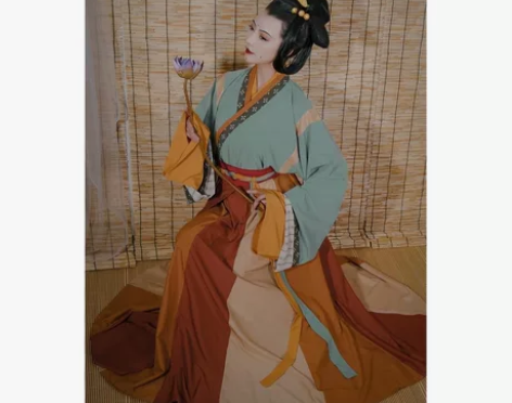 【出汉服】轻汉坊沉香复原款晋制，仅试穿 感...