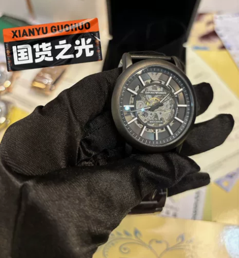 阿玛尼Armani 型号：AR2458白面...