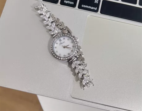 手表女士美人鱼骨手链条式小众轻奢高级感简约...