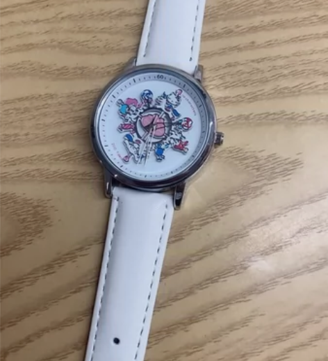 三丽鸥时来运转女手表初高中生可旋转木马表盘...