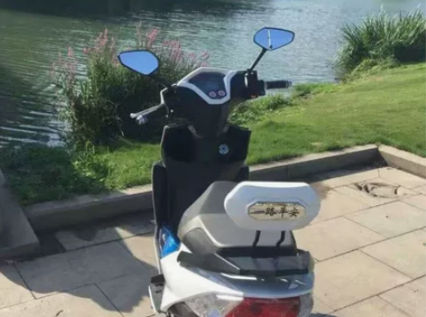 出租电动车 租电动车 充满一次电可以跑10...