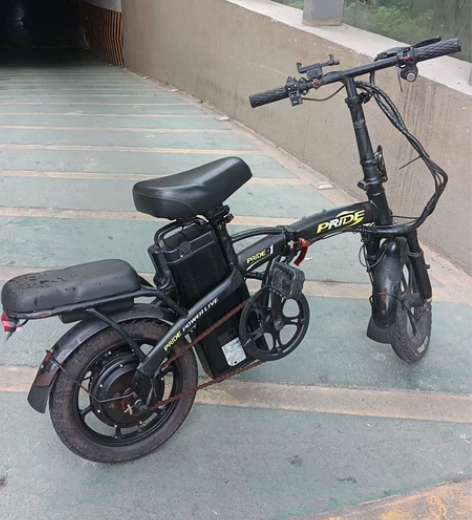 锂电池48v折叠电动自行车,去年表弟跑了2...