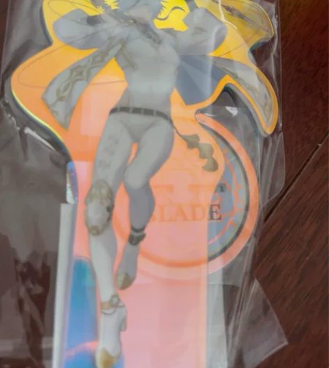 出 新世界狂欢 布儡 ssr立牌 全新未拆...