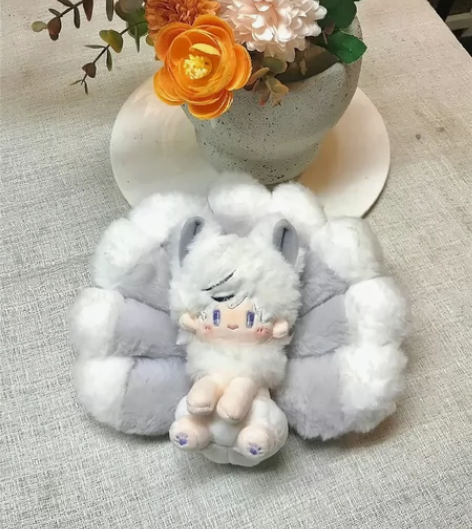 尾火转一只新世界狂欢布儡属性娃10cm，先...