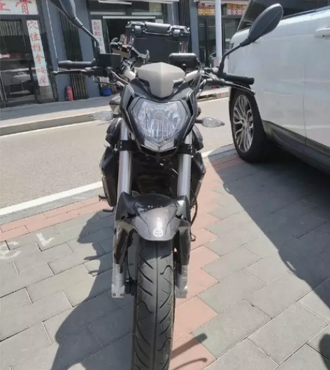 贝纳利红宝龙150 21年上牌 无倒车，无...