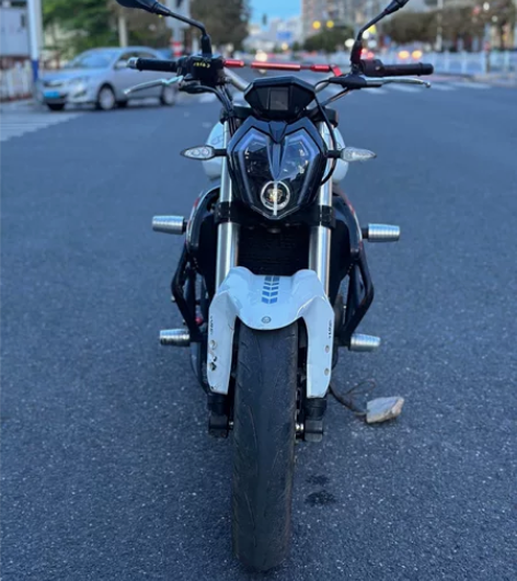 20年新款黄龙300，双缸中国好声音，牌证...