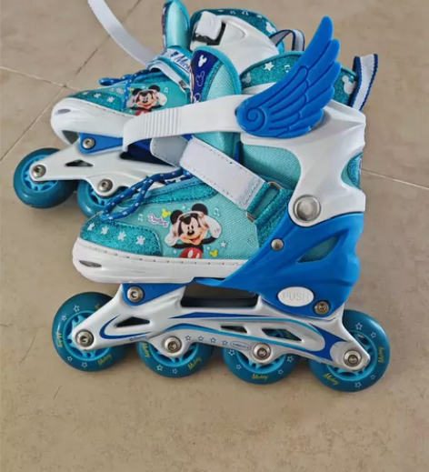 迪士尼(Disney) 儿童溜冰鞋闪光轮滑...